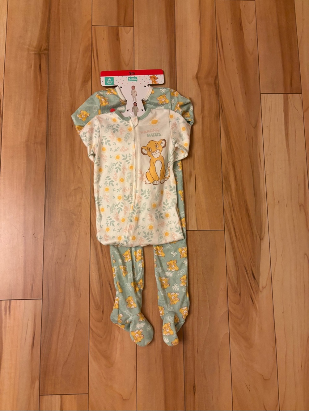Disney Lion King Green & Cream Simba Pajama Set